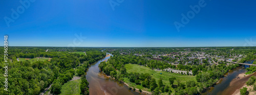 Φωτογραφία Aerial landscape of Rappahannock River during summer in Fredericksburg city in V