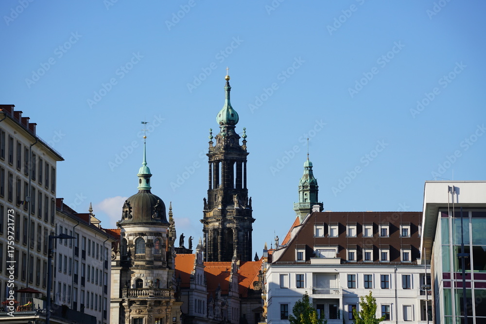 Fototapeta premium Türme in der Altstadt Dresdens