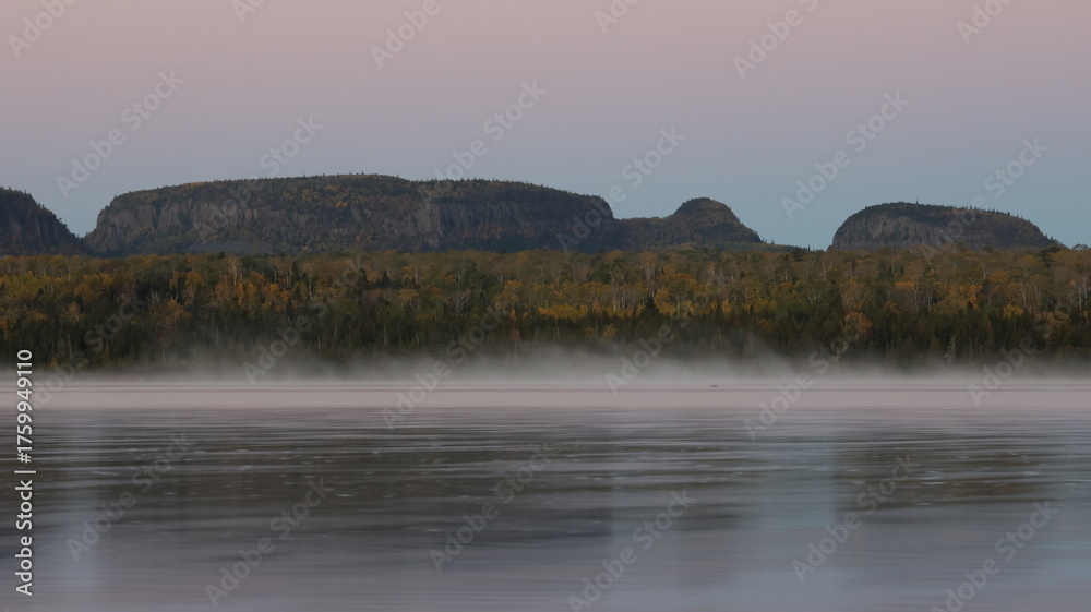 Fototapeta premium Mist on the lake