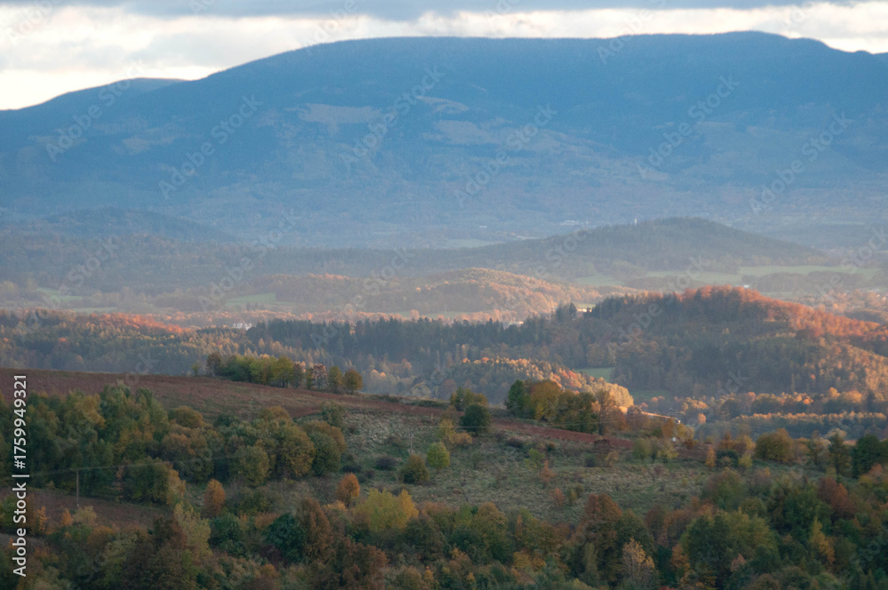 Obraz premium Krajobraz jesienią, Góry