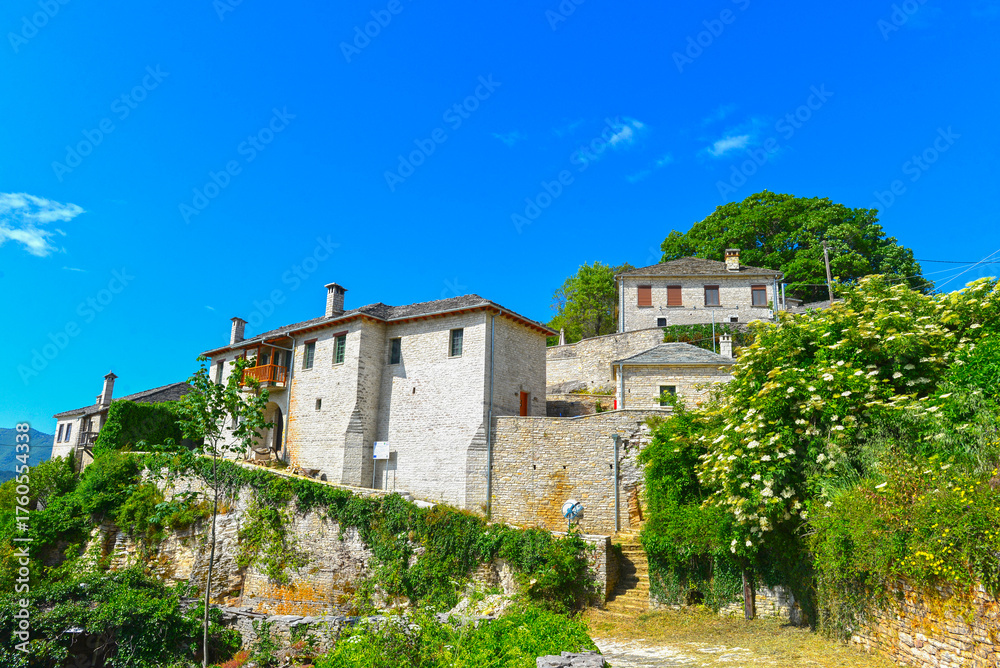 Obraz premium Bergdorf Vitsa in der Region Zagori (Zagorochoria) in Epirus, Griechenland