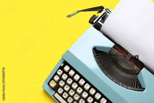 Vintage typewriter with bla...
