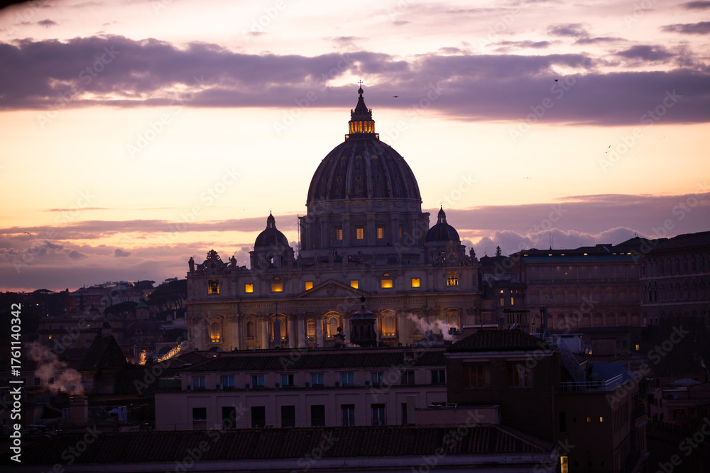 Obraz premium St. Peter’s Basilica at Sunset, Vatican City