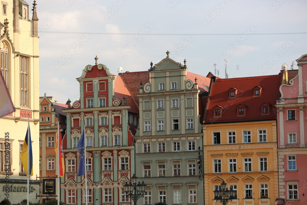 Fototapeta premium Panoramic View of Red Rooftops in Wrocław City