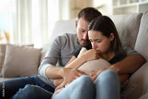 Bild auf Leinwand Sad couple complaining together at home