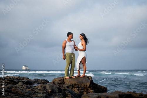 Fotografie pareja dia a dia enamorados jovenes