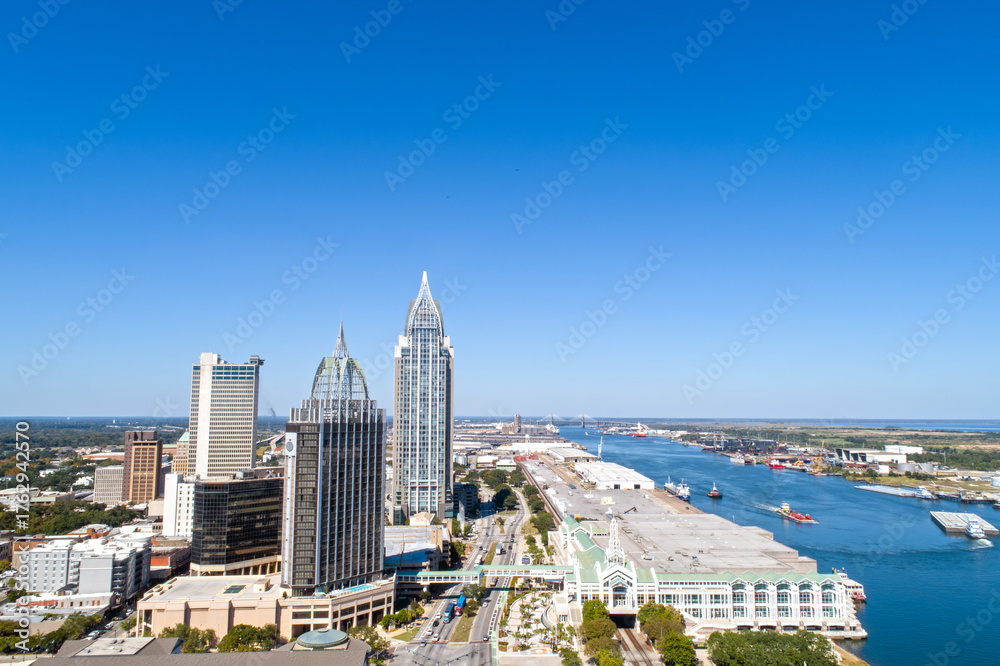 Naklejka premium Aerial view of downtown Mobile, Alabama