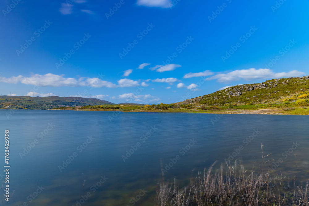 Naklejka premium Barragem do Alto Rabagao or Pisoes Dam