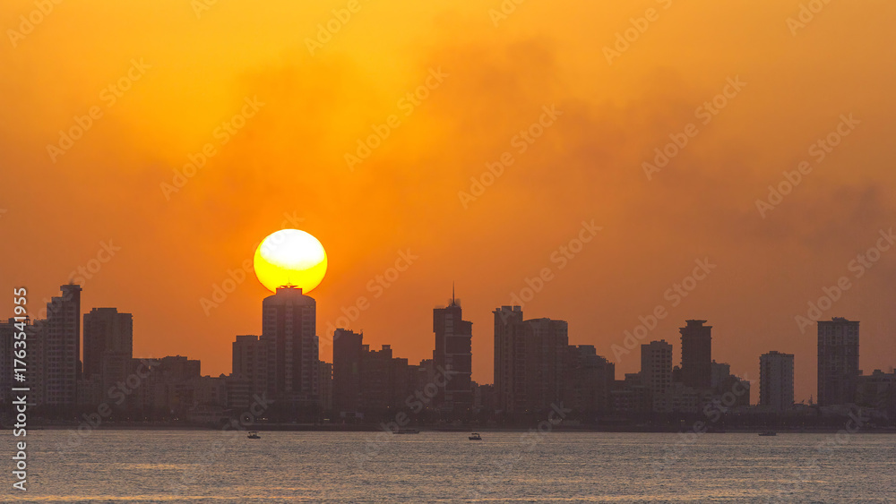 Obraz premium Kuwait cityscape during the sunset timelapse