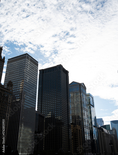 downtown chicago city skyscrapers