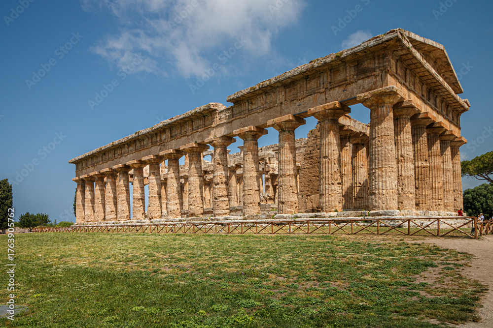 Obraz premium ancient greek temple