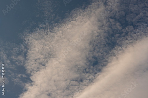 Fototapeta Naklejka Na Ścianę i Meble -  blue sky with clouds