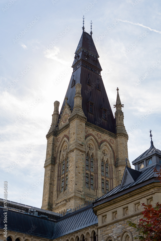 Fototapeta premium House of Commons building under sky in Ottawa, Canada.