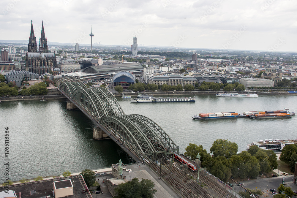 Fototapeta premium Blick vom Aussichtsturm Cologne Triangle