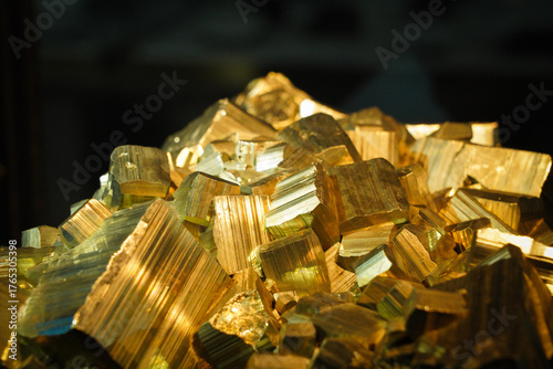 Slika na platnu Pyrite crystal cluster with metallic golden luster and cubic formations
