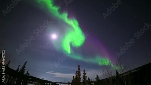 Timelapse of Aurora Borealis (northern lights) in Yellowknife, Northwest Territories, Canada