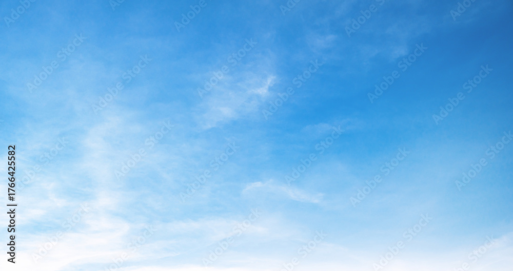 Obraz premium sky is very open and there is no sign of any weather