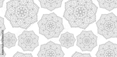 Elegant geometric flower pattern with thin ornamental outlines. Seamless pattern in vector.