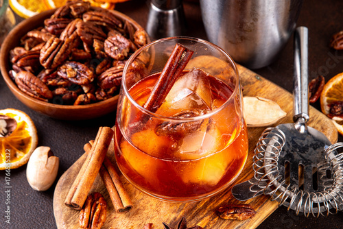 Fotografie Autumn winter bourbon pecan pie strong alcohol drink
