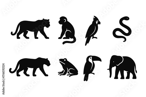 Wildlife silhouette set: jungle animals in black outline