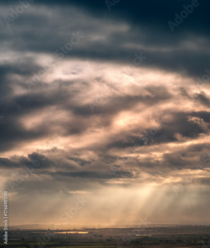 nuvens ao por do sol