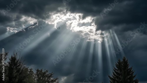 雲の隙間から差し込む幻想的な光が森を照らす天使の梯子「生成AI」