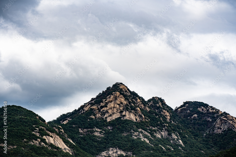 Fototapeta premium clouds over the mountains