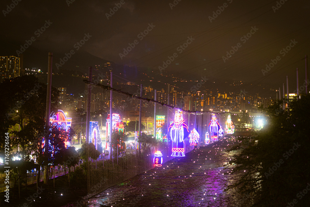 Obraz premium Christmas lights in the city of Medellín, Colombia