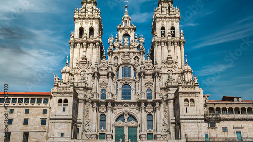 Majestuosa fachada catedral de Santiago de Compostela, estilo barroco gótico, España