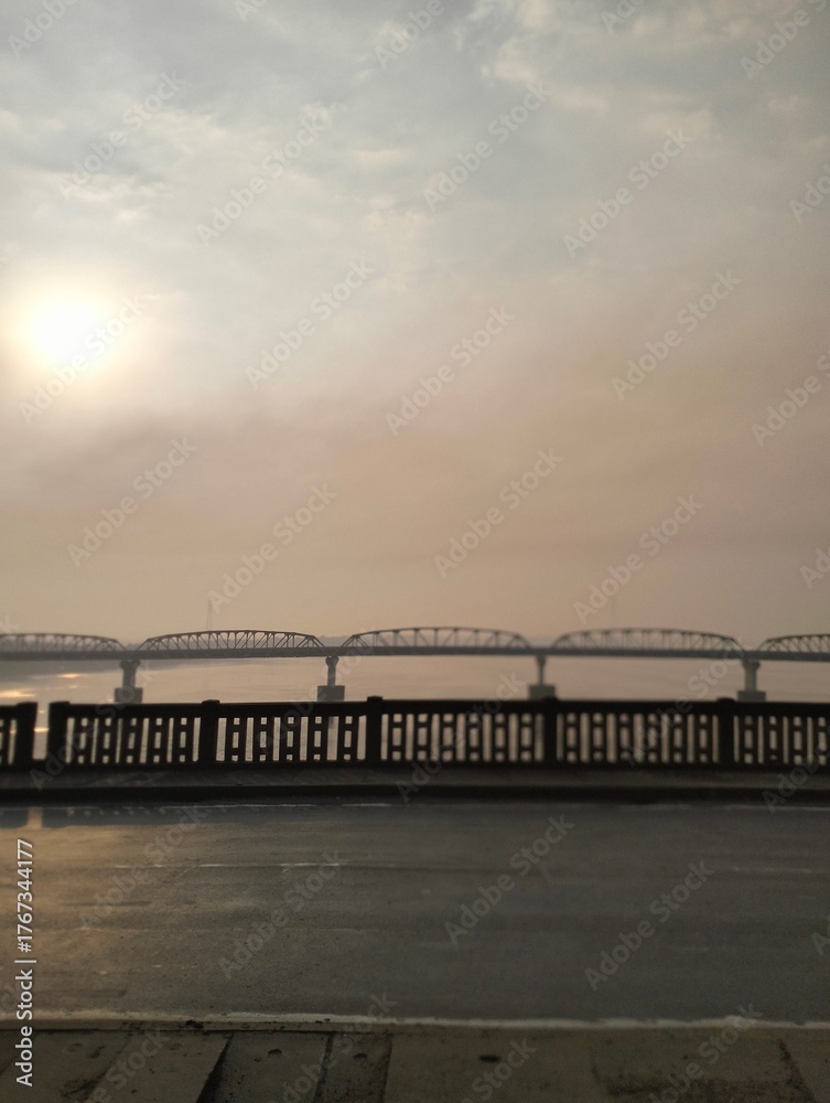 Obraz premium Pier at sunset