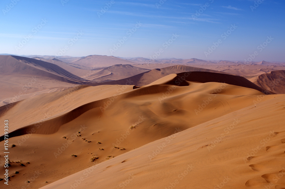 Naklejka premium lever de soleil sur le désert de Sossusvlei, Namibie