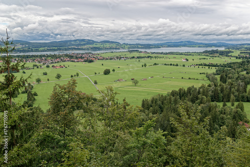 A cloudy autumn day near a castle at the foot of the Alps.

















 Cloudy day at the foot of the Alps.
