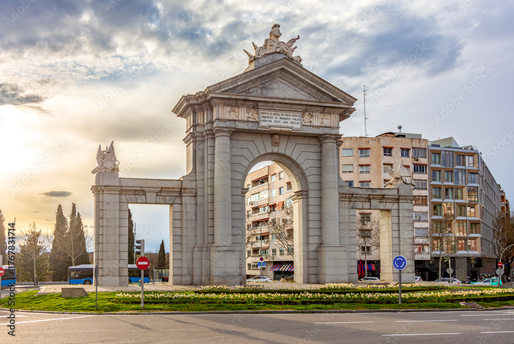Obraz premium Puerta de San Vicente gates in Madrid, Spain