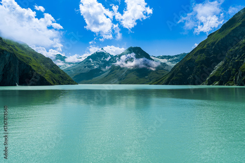 Foto Éclat turquoise du Lac des Dix, au pied du barrage de la Grande Dixence