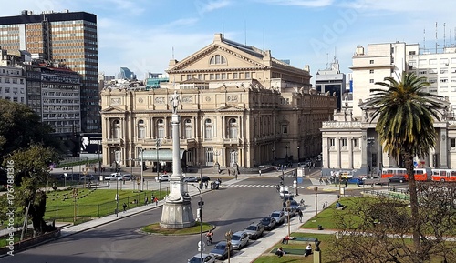 Canvastavla Teatro Colón y Plaza Lavalle vistos desde el Palacio de Tribunales en ciudad de
