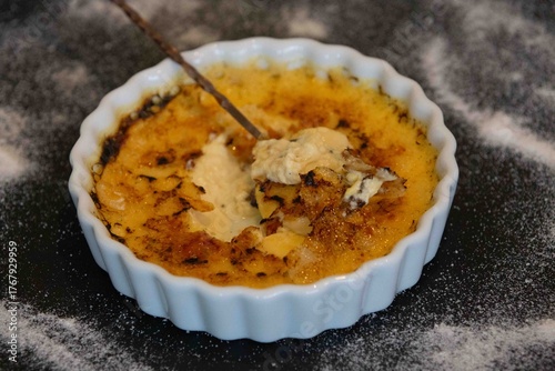 Obraz na plátně Crème brûlée, creme brulée