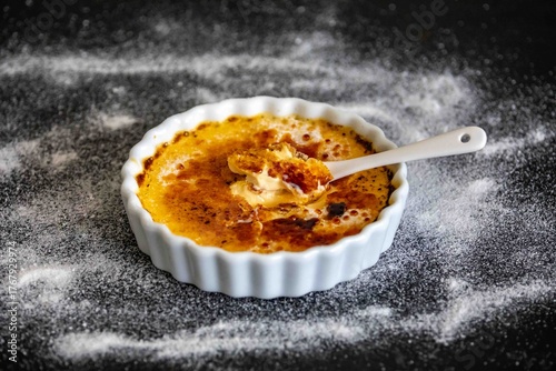 Obraz na plátně Crème brûlée, creme brulée