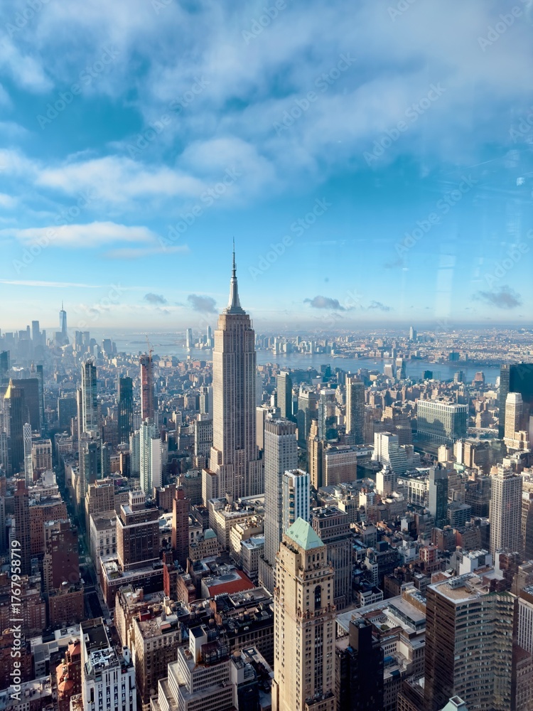 Naklejka premium NYC wallpaper 