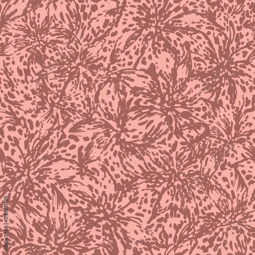 Modern abstract floral seamless pattern in warm earthy tones. Hand-drawn expressive brush strokes create a textural floral effect. Ideal for fashion prints, packaging, home decor, wallpaper, textile.