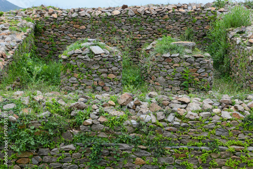 Εκτύπωση καμβά View at the rovins of Dungur Palace (Queen of Sheba Palace) near Axum in Ethiopi