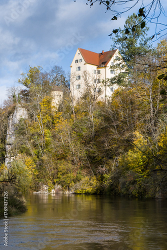 Schloss Gutenstein an der Oberen Donau im Landkreis Sigmaringen (Schwäbische Alb)