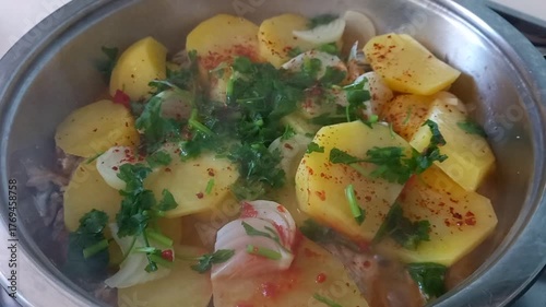 Cooking fish with vegetables