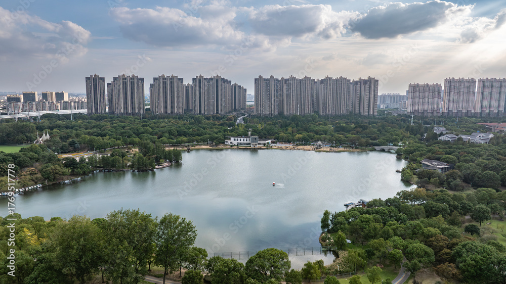 Fototapeta premium Urban scenery of Zhangjiagang Ecological Park