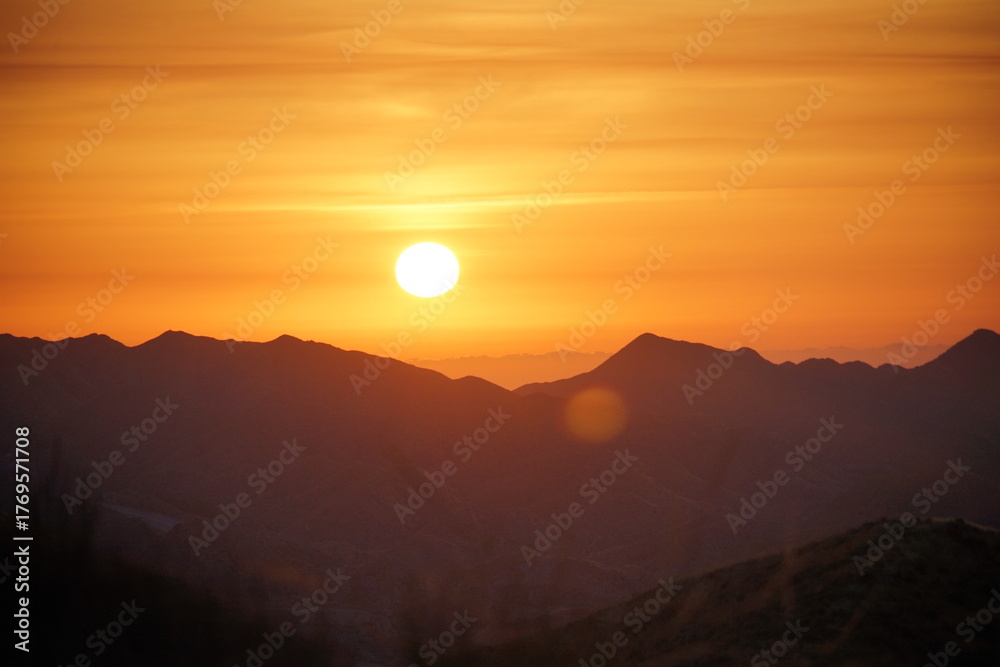 Obraz premium glühender Sonnenaufgang in Spanien