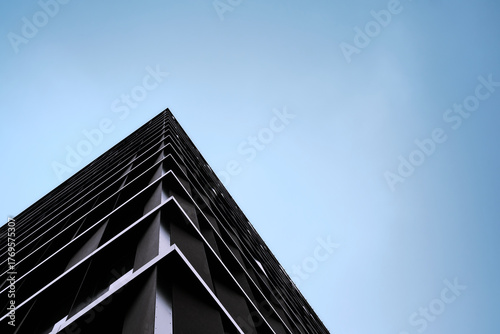 Fotografija Detailed close-up of a modern architectural facade showing repeating geometric panels, clean symmetry, and refined minimalist design
