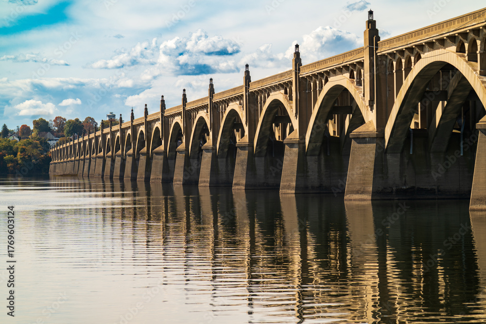 Fototapeta premium Columbia Wrightsville Bridge