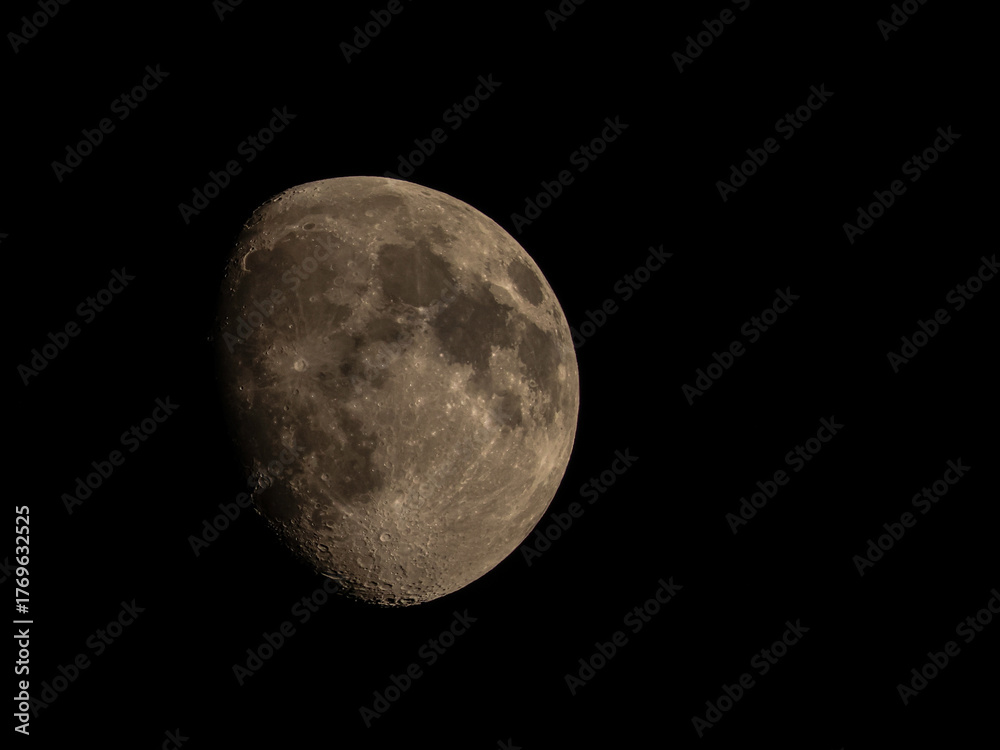 Fototapeta premium Dreiviertel Mond