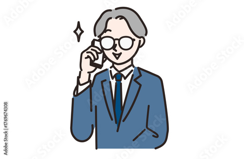 スーツを着ている通話中の男性