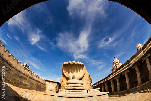 Lepakshi Nagalinga, a massive Nagalinga, a monolithic sculpture carved from a single granite boulder, featuring a seven-headed serpent (Sheshanaga) that provides an umbrella-like shelter over the ling