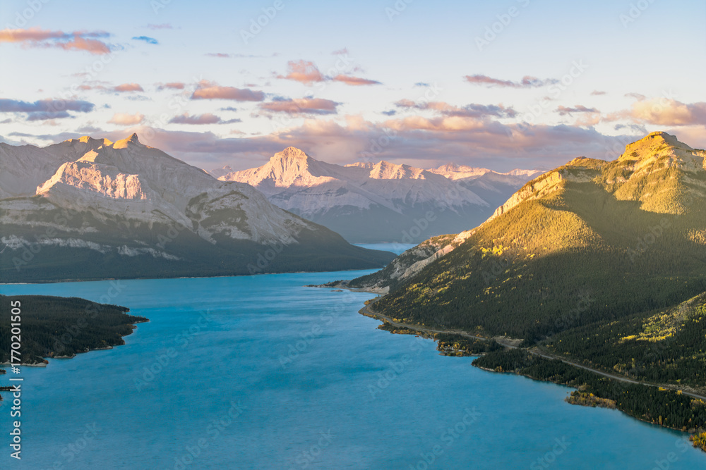 Obraz premium Aerial view of Abraham Lake near Banff and Jasper National Parks 